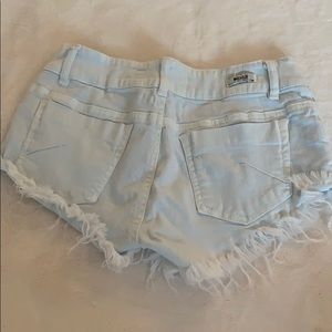 Brandy Melville Shorts - Brandy Melville Jean Shorts Brandy Melville Shorts - Brandy Melville Jean Shorts